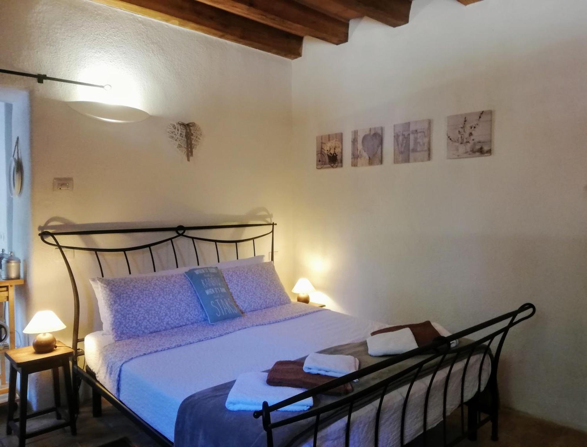 Le Ginestre Apartments Assisi Szoba fotó